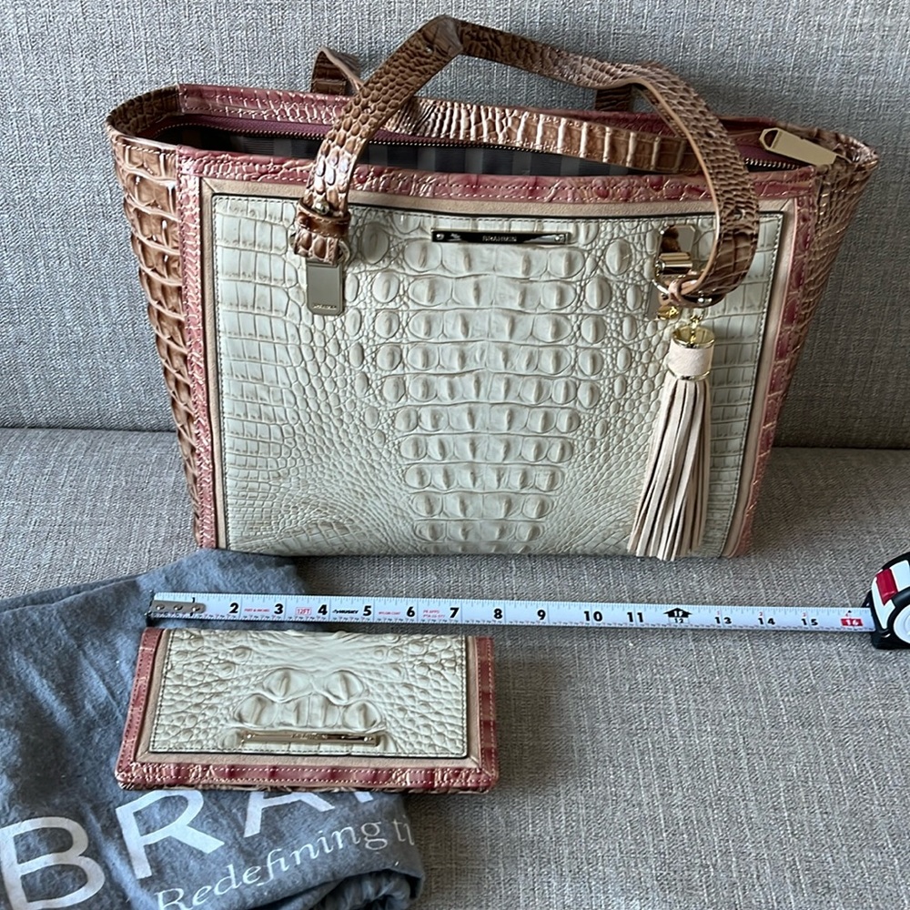 BRAHMIN | MEDIUM ASHER + ADY WALLET  | LIMESTONE BARACOA